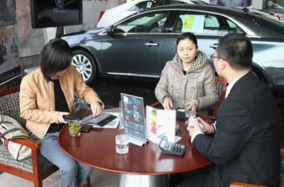 常州地區XTS首位車主新車交接儀式順利舉行，營銷顧問助力品牌形象提升